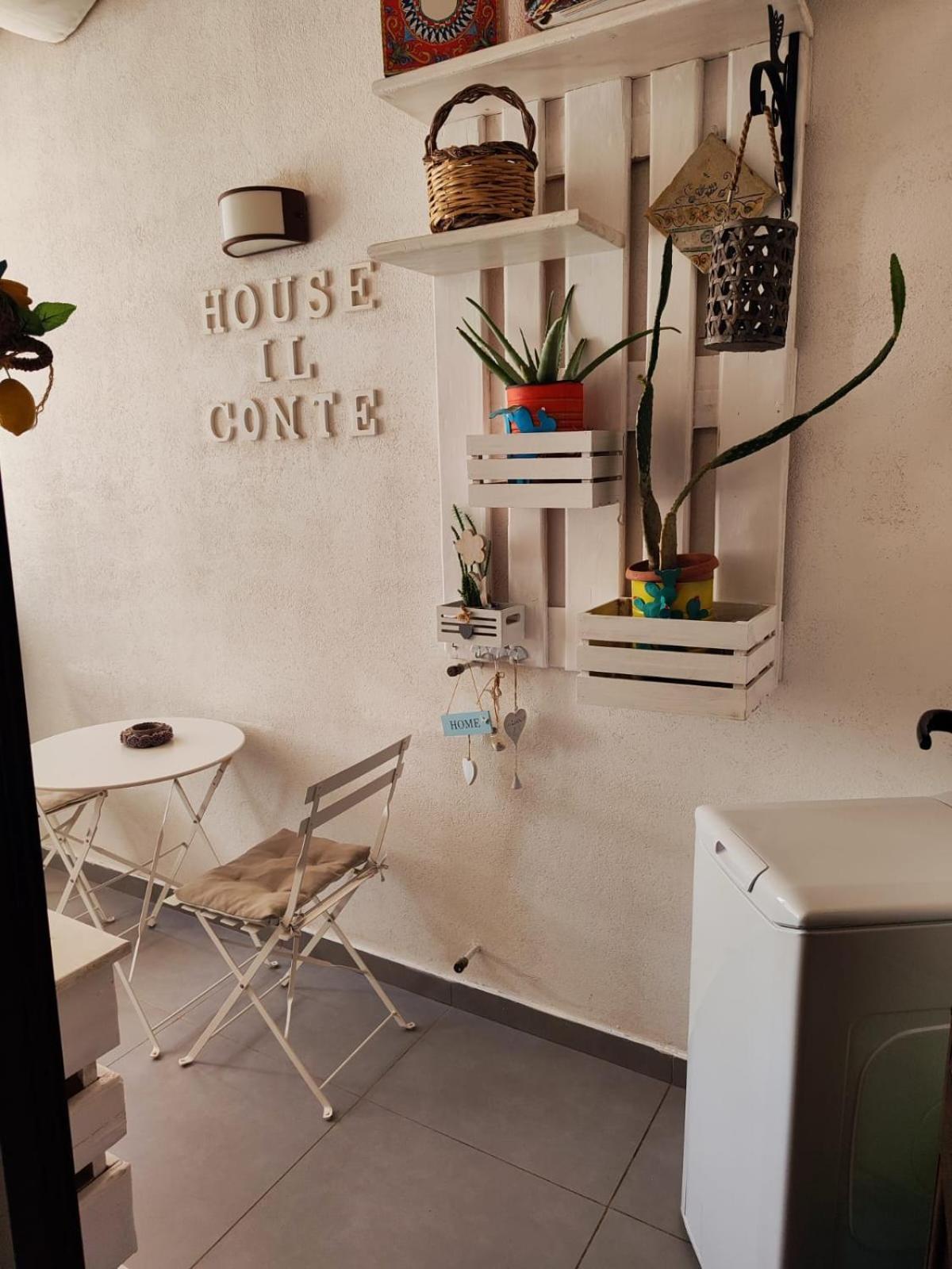 House Il Conte Apartment ปาแลร์โม ภายนอก รูปภาพ